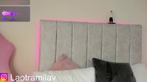 Snapshot of milavelour chatting on 05-18-26, 02:18 IG online show from 05-18-26, 02:18