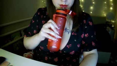 Milaxcute online show from 04-13-26, 04:45