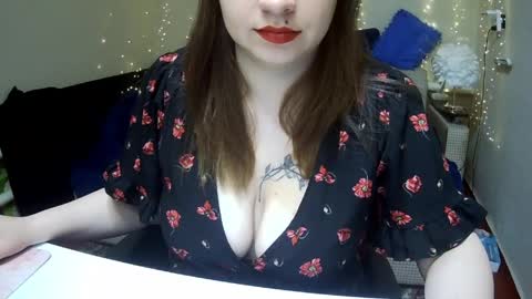 Snapshot of milaxcute chatting on 05-26-26, 07:37 Milaxcute online show from 05-26-26, 07:37