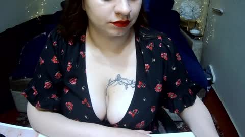 Snapshot of milaxcute chatting on 07-10-26, 08:00 Milaxcute online show from 07-10-26, 08:00
