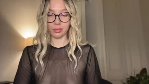 Snapshot of milayah chatting on 07-17-26, 04:23 Mila online show from 07-17-26, 04:23