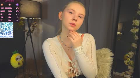 Snapshot of mildredbain chatting on 01-21-25, 02:11 Mila online show from 01-21-25, 02:11