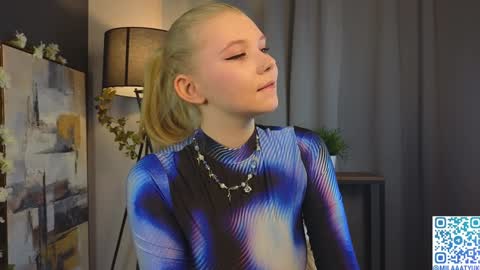 Snapshot of mildredbain chatting on 01-26-25, 02:24 Mila online show from 01-26-25, 02:24