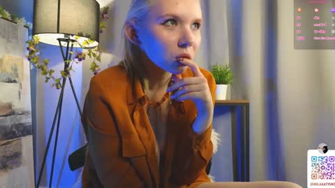 Snapshot of mildredbain chatting on 02-03-25, 08:46 Mila online show from 02-03-25, 08:46