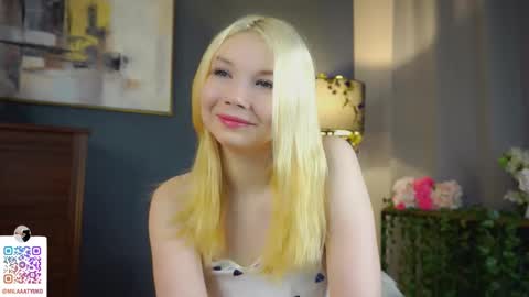 Snapshot of mildredbain chatting on 03-02-25, 03:24 Mila online show from 03-02-25, 03:24