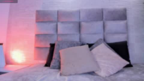 M I L E  online show from 02-02-26, 08:07