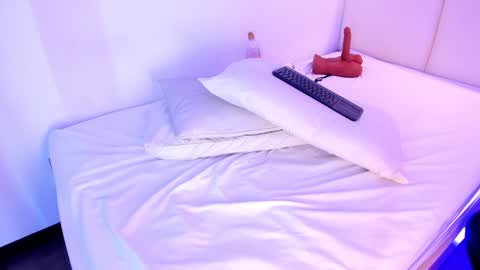 Milena  online show from 12-31-24, 03:53