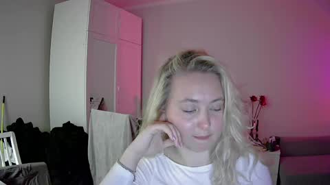 Milena new nonude shy blonde natural online show from 04-28-26, 11:54