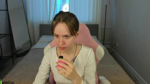 Snapshot of milena_milyan chatting on 04-30-26, 01:12 Milena online show from 04-30-26, 01:12