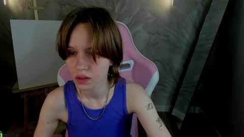 Snapshot of milena_milyan chatting on 05-10-26, 01:00 Milena online show from 05-10-26, 01:00