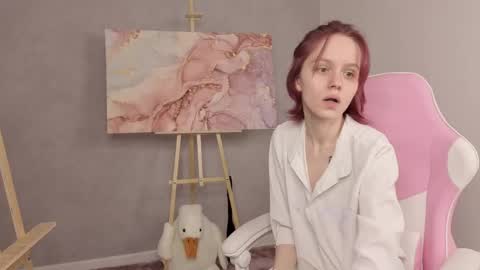 Snapshot of milena_milyan chatting on 05-23-26, 01:11 Milena online show from 05-23-26, 01:11