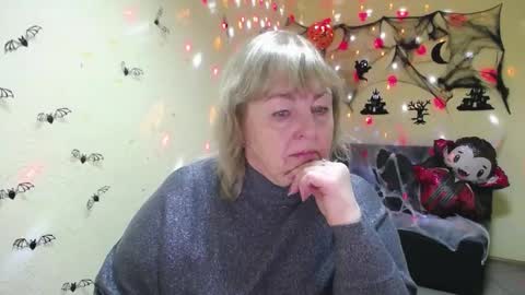 Milena online show from 10-21-25, 05:30