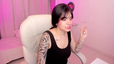  IEY EY  online show from 10-19-25, 03:07