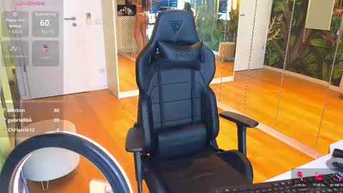 Miley Sin online show from 04-15-26, 12:01