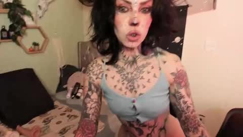 Isabella online show from 03-17-26, 12:19