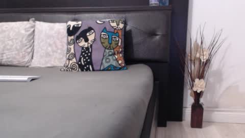 milfa online show from 09-17-25, 04:25