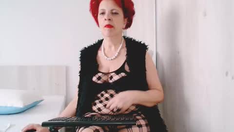 Milfsupreme online show from 11-26-25, 01:01