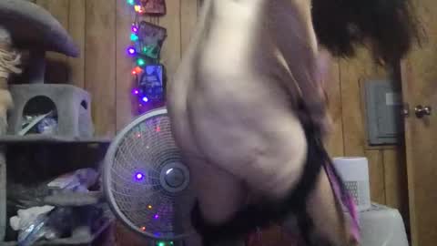 Snapshot of milfmichelle69 chatting on 05-17-26, 07:21 milfmichelle69 online show from 05-17-26, 07:21