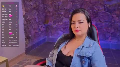 Snapshot of milfrosa_ chatting on 11-18-25, 10:25 milfrosa_ online show from 11-18-25, 10:25