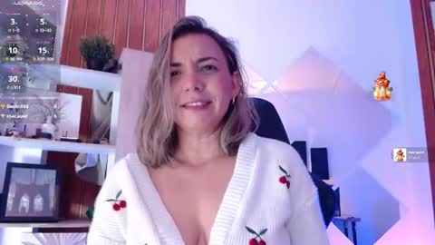 Sara  online show from 07-18-26, 11:03