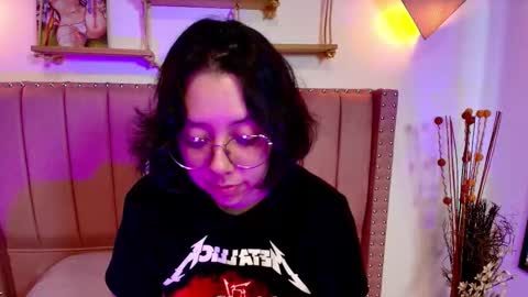 Millie online show from 11-05-25, 02:39