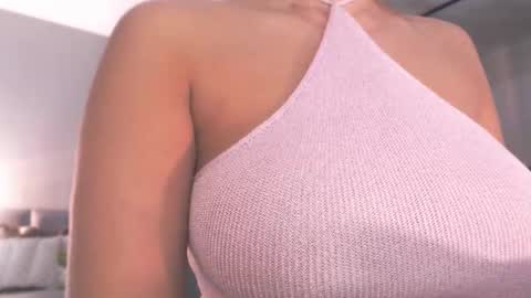 milk_bunny_ online show from 03-13-26, 05:14