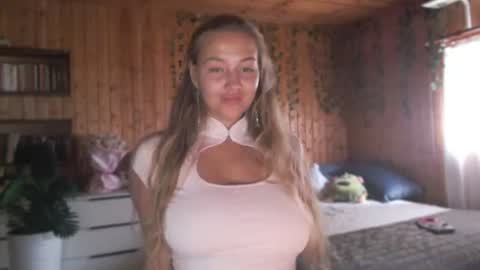 Snapshot of milk_bunny_ chatting on 07-02-26, 11:16 milk_bunny_ online show from 07-02-26, 11:16
