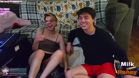 MilkandHoney online show from 11-06-25, 06:25