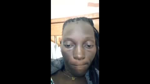 milkanechesa39 online show from 04-18-26, 07:51