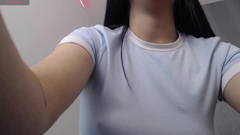 Amira online show from 03-03-25, 01:20