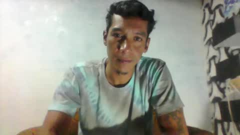Snapshot of milkhammer chatting on 12-03-24, 12:57 Hammer online show from 12-03-24, 12:57