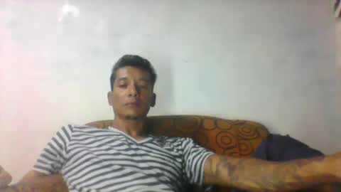 Snapshot of milkhammer chatting on 01-28-25, 02:43 Hammer online show from 01-28-25, 02:43