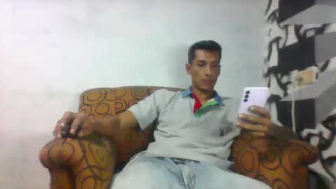 Snapshot of milkhammer chatting on 02-27-25, 01:05 Hammer online show from 02-27-25, 01:05