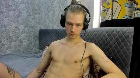 Isaac online show from 11-15-25, 06:55