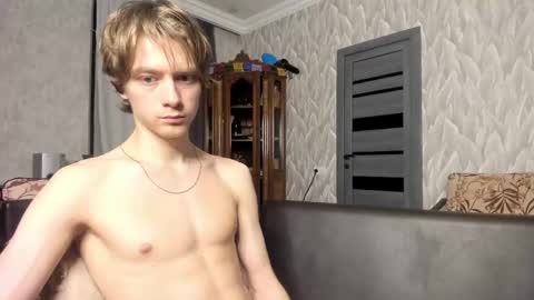 Isaac online show from 04-12-26, 09:20