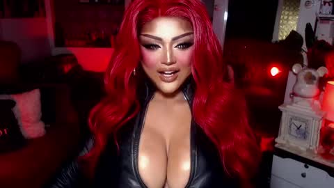 milkshakelavinia online show from 02-11-25, 10:39