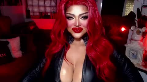 milkshakelavinia online show from 02-12-25, 04:54