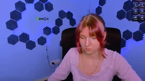 milky_mia_ online show from 05-02-26, 07:52