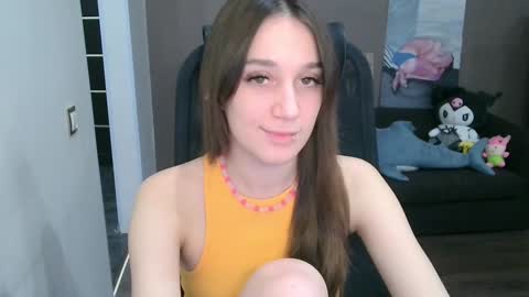 Snapshot of milky_way_rrr chatting on 12-18-24, 12:43 Milky online show from 12-18-24, 12:43