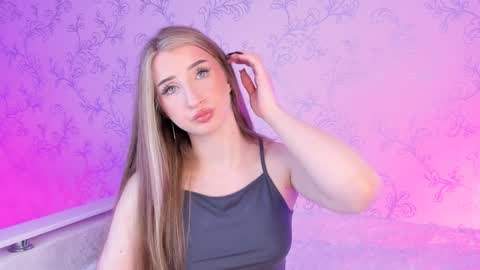 Snapshot of milky_waybaby chatting on 12-02-24, 11:23 Vivian online show from 12-02-24, 11:23