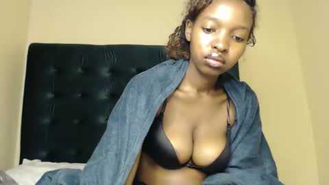Snapshot of milla_armani chatting on 03-03-26, 09:37 milla_armani online show from 03-03-26, 09:37