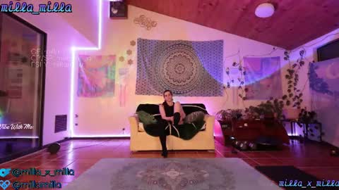 milla_milla online show from 07-12-26, 05:09