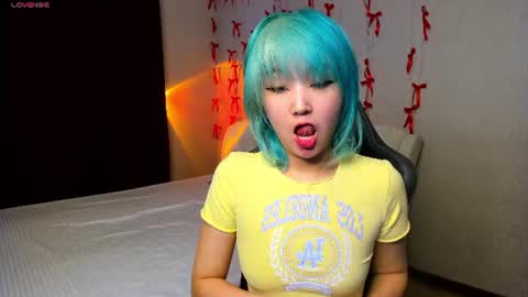 Milla or just Mi online show from 06-20-26, 01:03