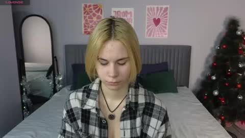 Hello  Im Mila online show from 01-15-26, 01:32