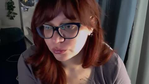 Milla online show from 10-24-25, 06:37