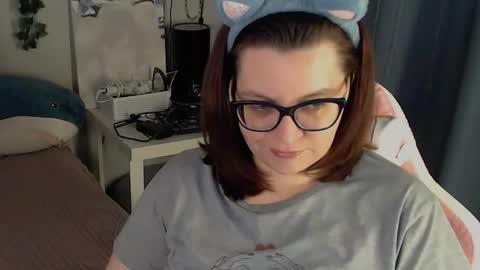 Snapshot of millapoolys chatting on 02-07-26, 10:24 Milla online show from 02-07-26, 10:24