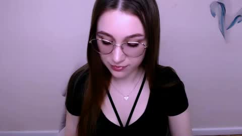 Snapshot of millasamsd chatting on 04-22-26, 07:44 Milla online show from 04-22-26, 07:44