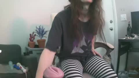 Snapshot of millenamoo chatting on 09-08-25, 06:40 millenamoo online show from 09-08-25, 06:40