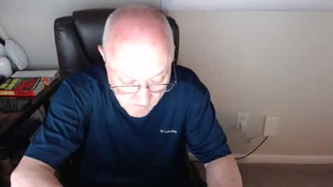 Snapshot of millenium0129 chatting on 05-18-26, 12:18 millenium0129 online show from 05-18-26, 12:18