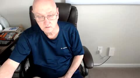 Snapshot of millenium0129 chatting on 06-02-26, 03:58 millenium0129 online show from 06-02-26, 03:58